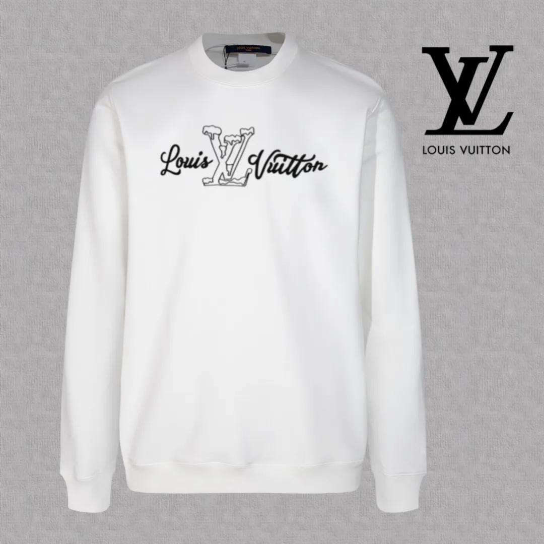 🅿️250 hot style on the shelves🔥❗ 💫〖Louis Vuitton LV〗 Fashionable round neck sweatshirt, casually matched with various styles, it is perfectly handsome😎The whole dress is made of double waistcoats, which makes the whole dress more three-dimensional. Not ordinary factories can do such fine work. The 2025 spring style counters are on sale, exquisite round neck terry sweatshirt, high-end double-strand pure cotton Customized drawstring ribs are dyed in the same vat and are complete with three standards. The chest craftsmanship adopts a simple and elegant pattern on the chest, which is easy to control for any age group! Fit and comfortable! Customized thickened 440g terry sweatshirt fabric, soft and comfortable to the touch, with a three-dimensional shape! 🙌🏻 It’s also very breathable, so it’s a versatile style that can be worn with any outfit! ✔Color: Black White Apricot Size: S M L XL 2XL